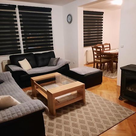Apartment Pero Ливно Экстерьер фото