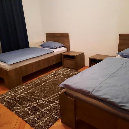 Apartment Pero Ливно Экстерьер фото