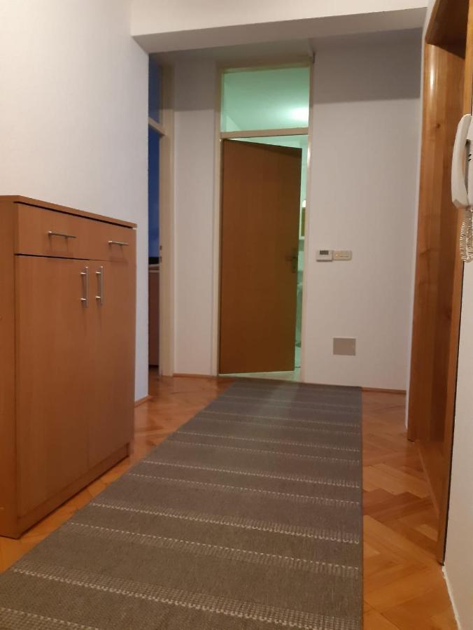 Apartment Pero Ливно Экстерьер фото